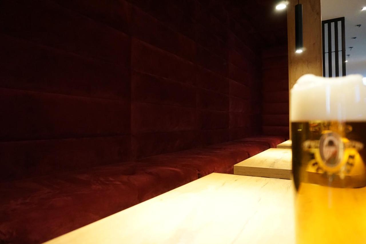 Hotel Gruener Baum Kaufbeuren Zewnętrze zdjęcie